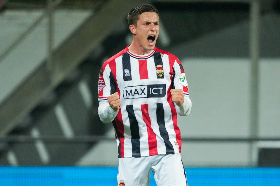 在竞争激烈 在竞争激烈